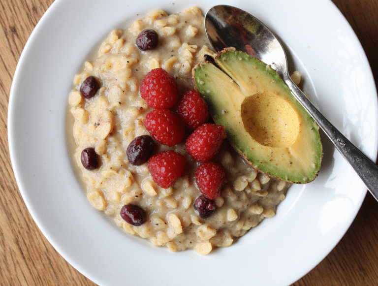 The Ultimate Overnight Oats Guide: 8 Easy Recipes You’ll Actually Love